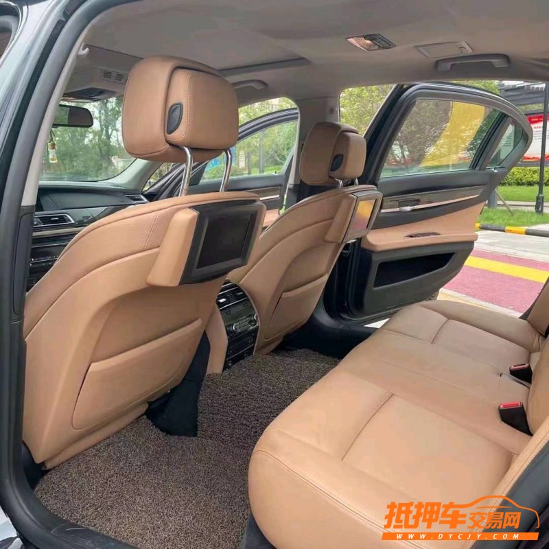 潍坊11年宝马7系4