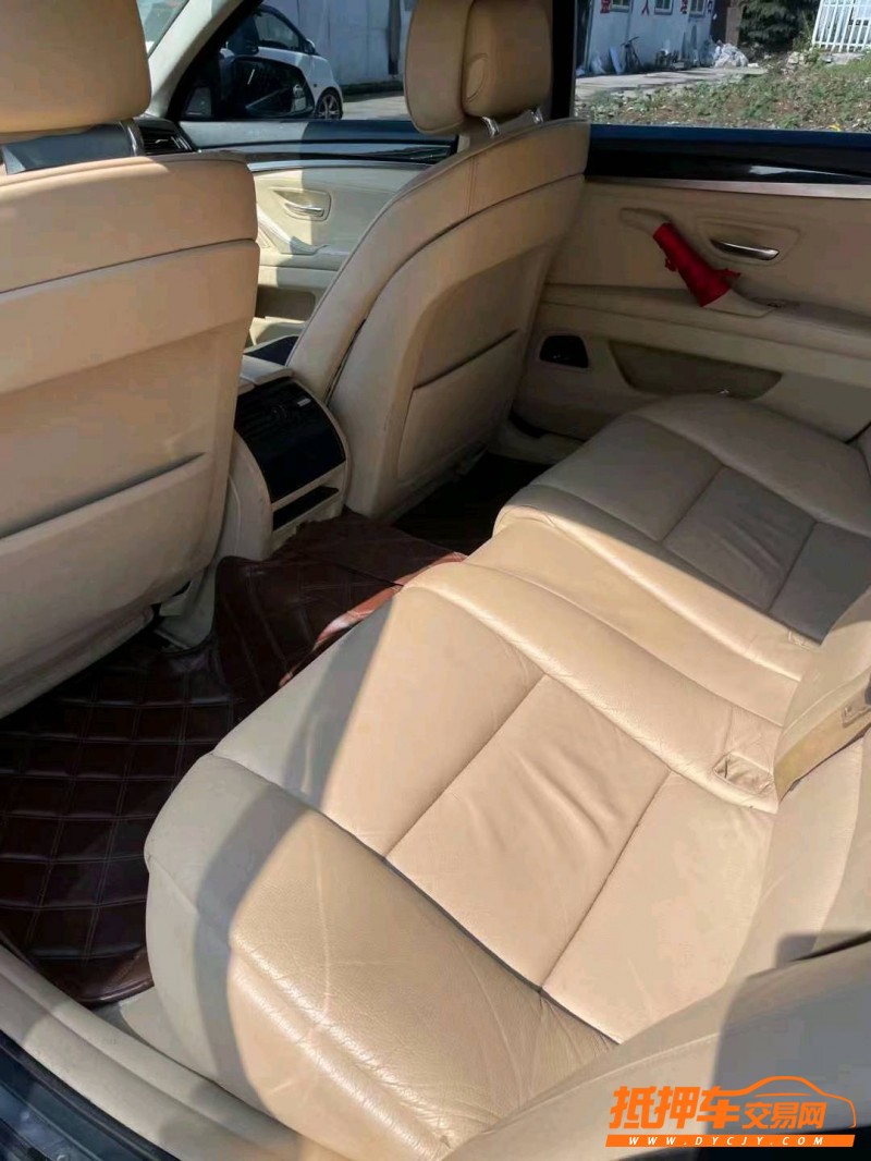 潍坊11年宝马5系8