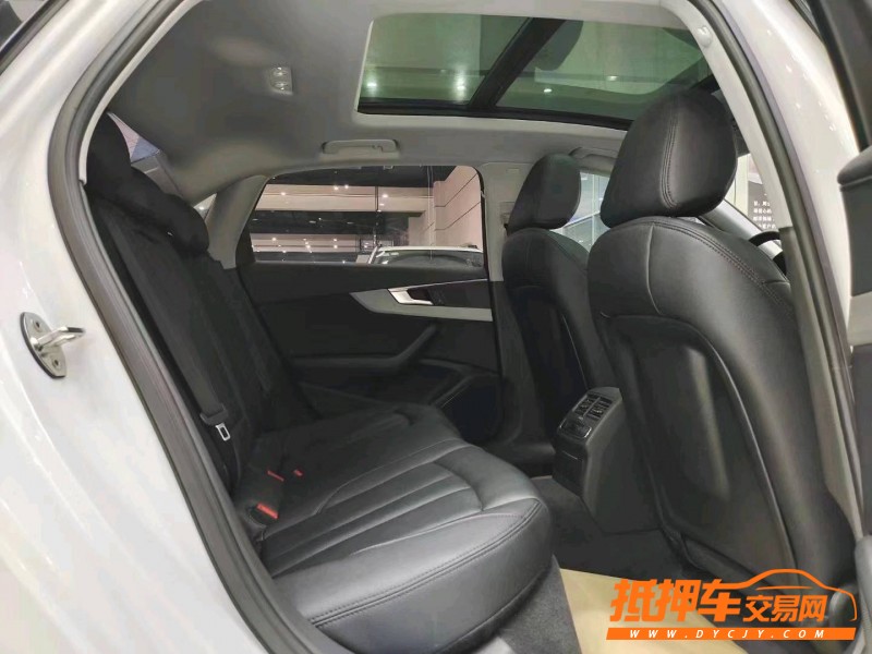 邵陽19年奧迪A4L5