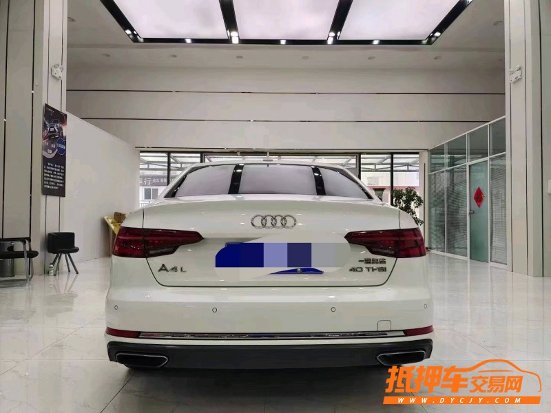 邵陽19年奧迪A4L8