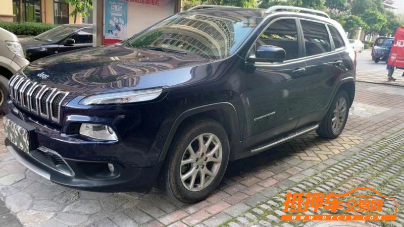 呂梁18年Jeep自由光2