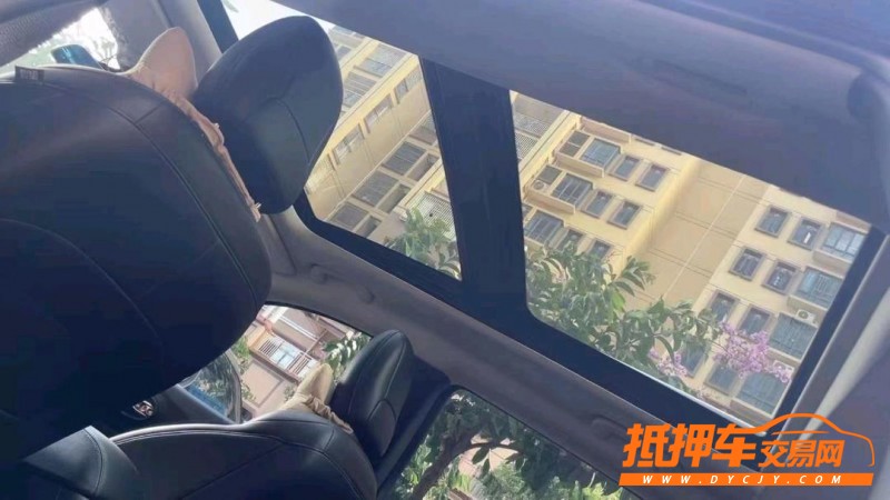 呂梁18年Jeep自由光5