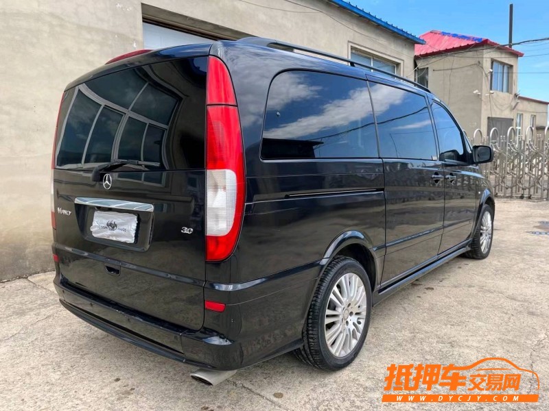 沈阳10年奔驰唯雅诺6