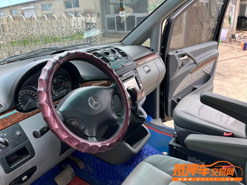 沈阳10年奔驰唯雅诺9