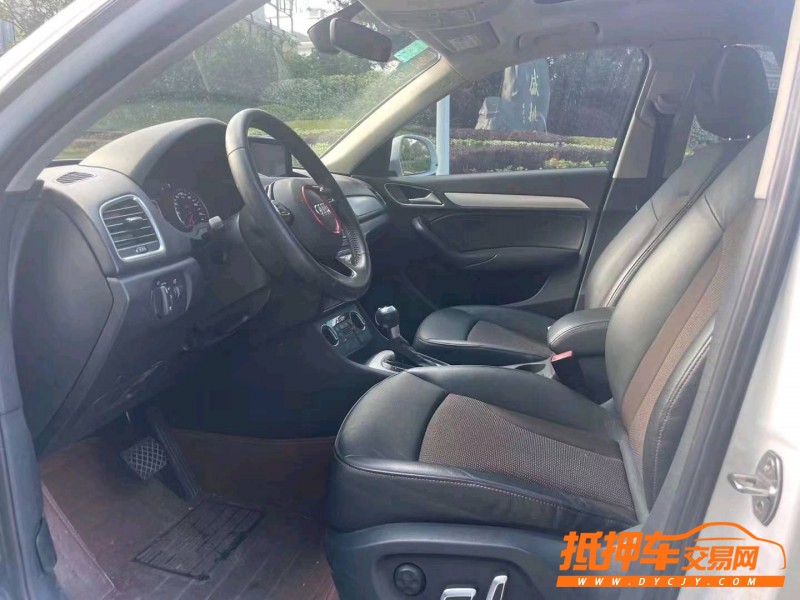 金華16年奧迪Q38