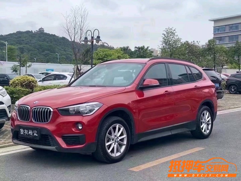 中山19年宝马X12