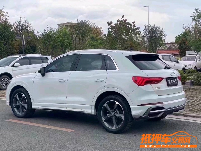 中山20年奧迪Q34
