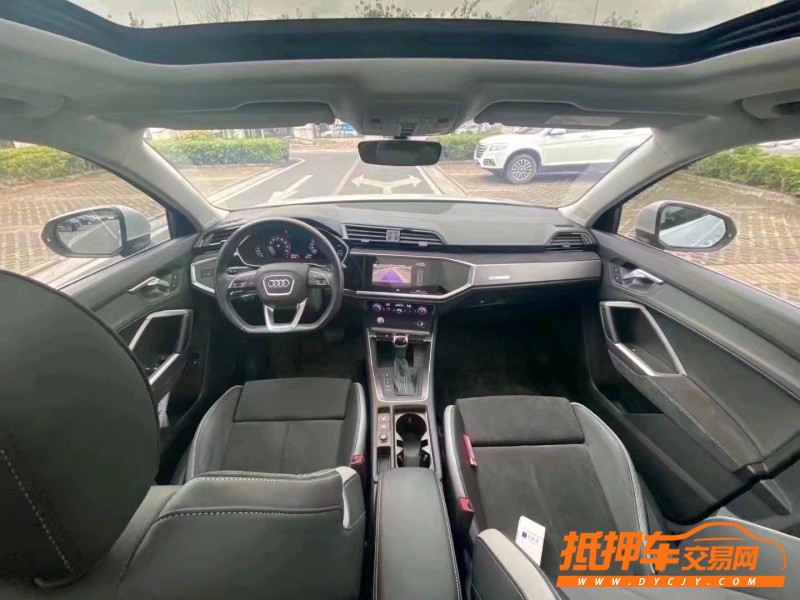 中山20年奧迪Q36