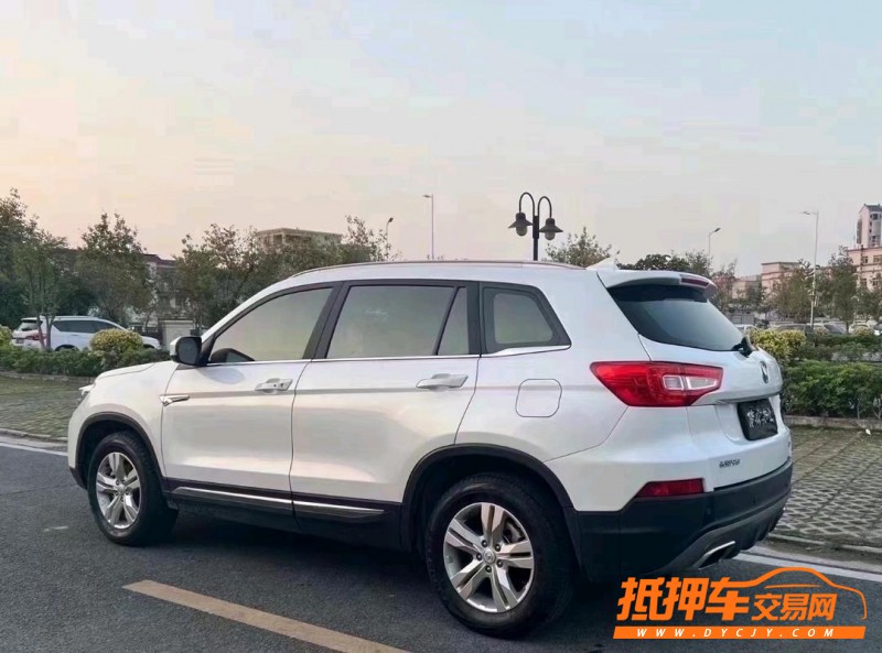 中山19年長安汽車CS755
