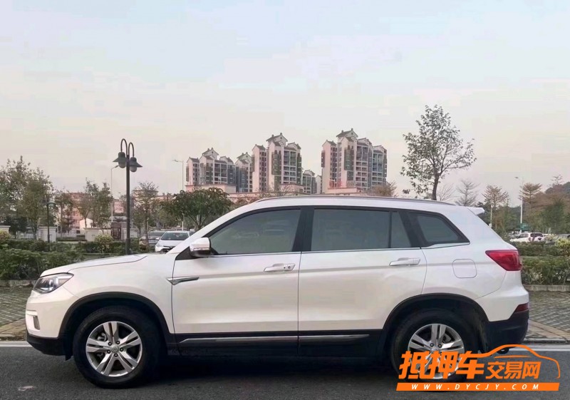 中山19年長安汽車CS758