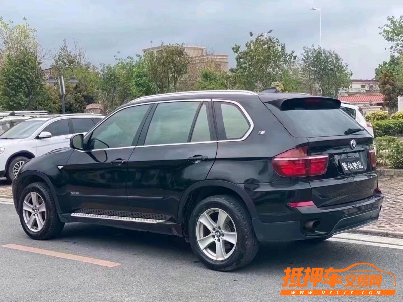 中山13年宝马X54