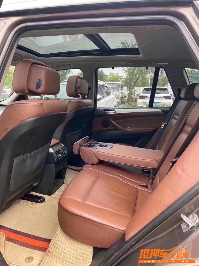 中山13年宝马X59