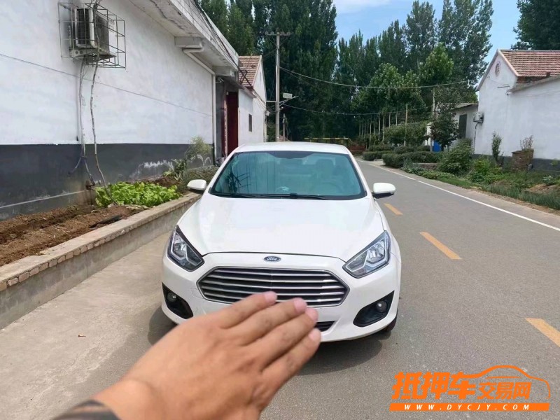 烟台17年福特福睿斯1