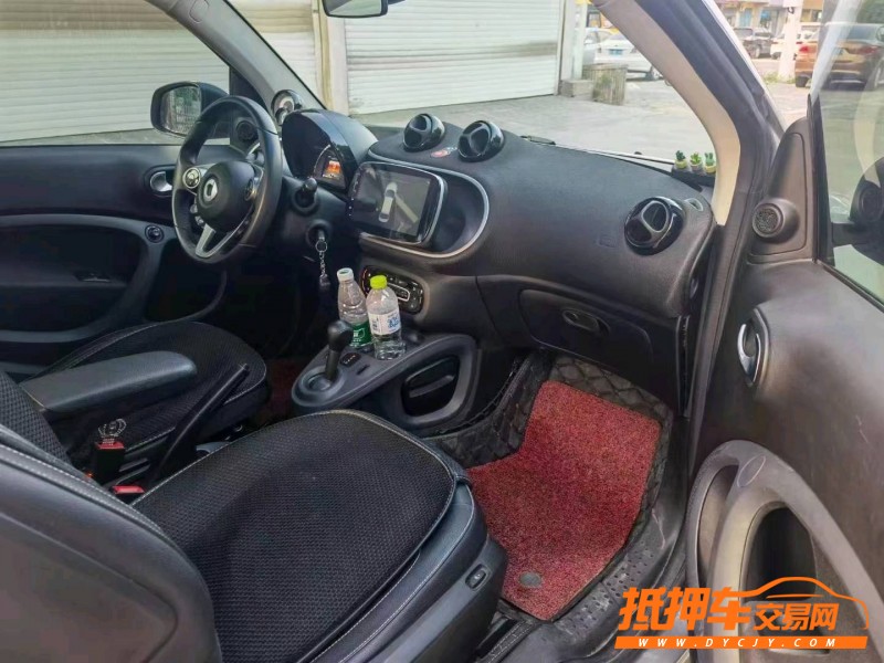 北京17年奔驰smart8