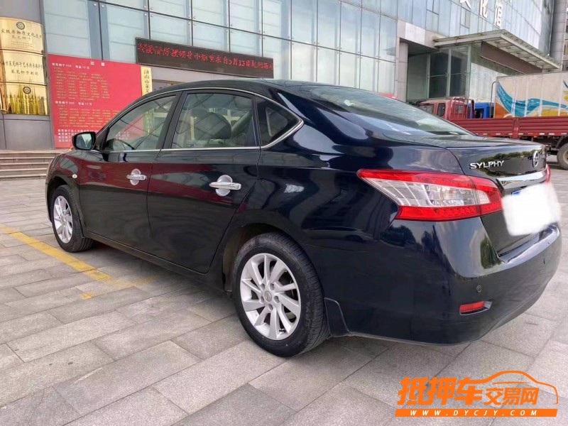 濰坊12年日產軒逸8