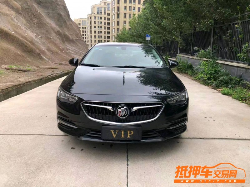 潍坊18年别克君威9