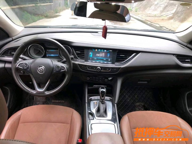 潍坊18年别克君威5