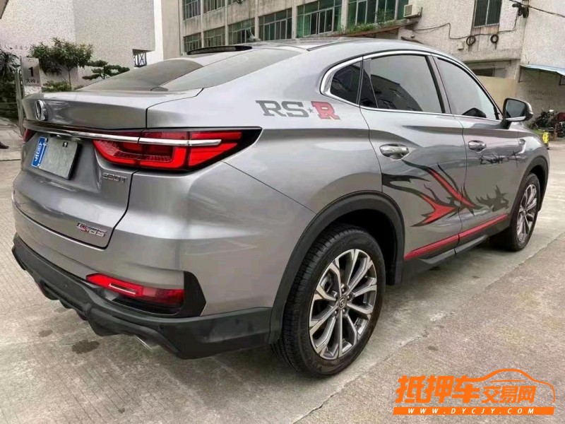 中山21年長安汽車CS855