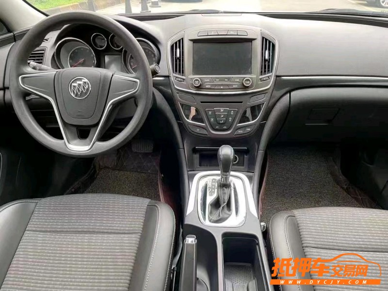 中山17年别克君威8