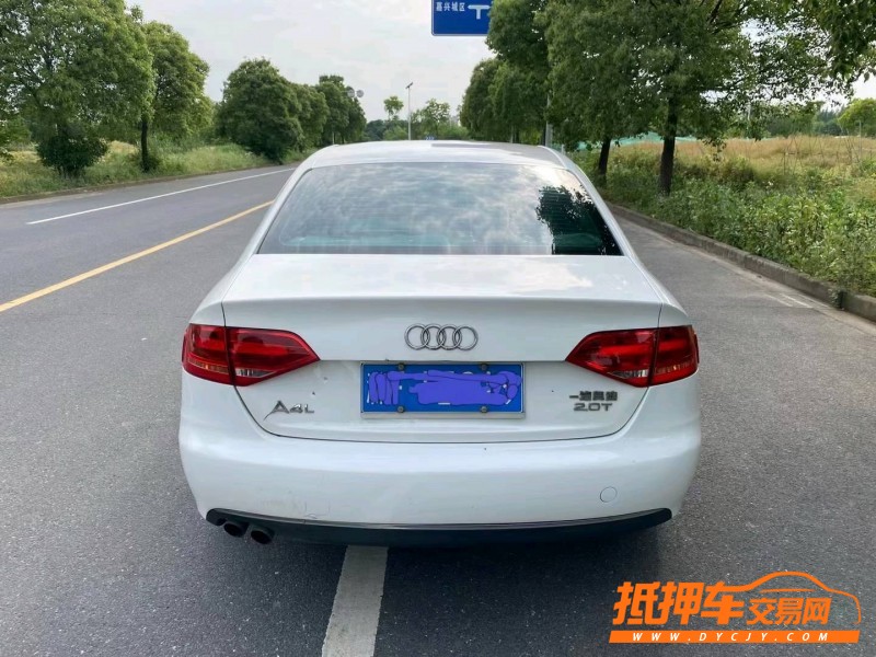 嘉興12年奧迪A4L9