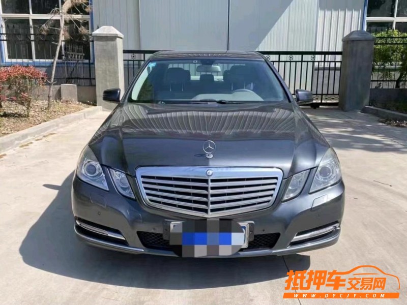 青岛11年奔驰E6