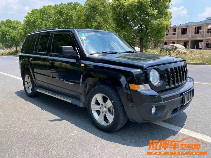 嘉興14年Jeep自由客2