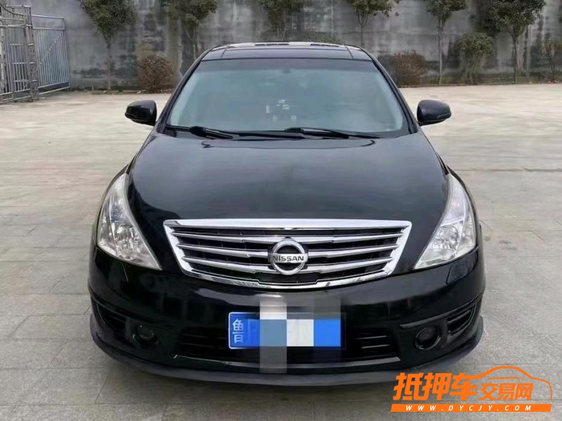 青島10年日產天籟1