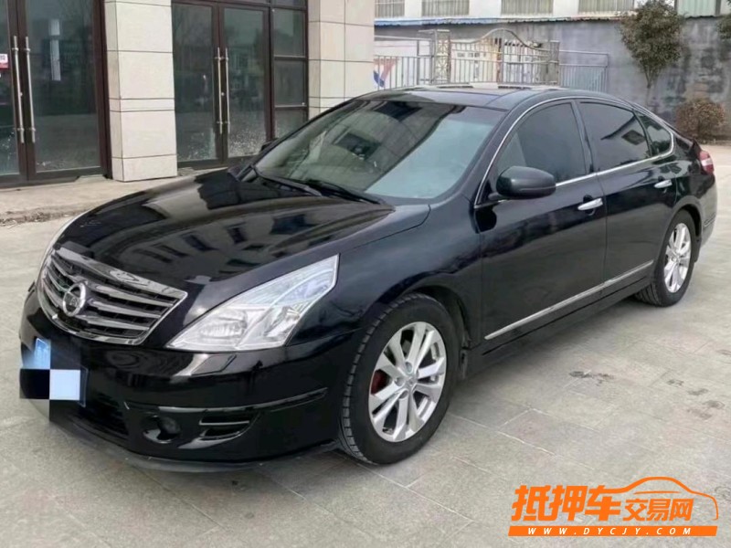 青島10年日產天籟3
