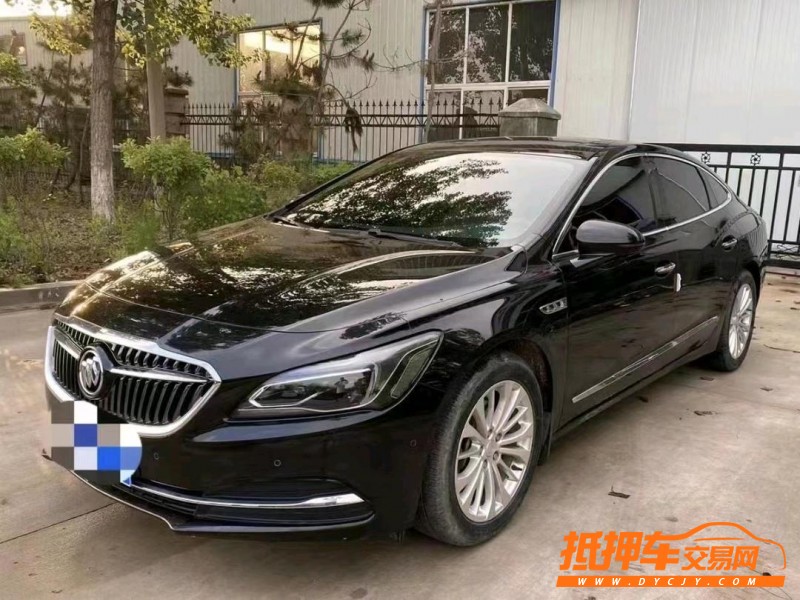 青岛18年别克君越4