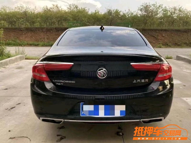 青岛18年别克君越1