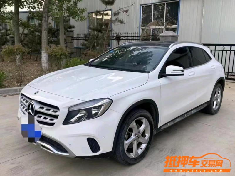 青岛19年奔驰GLA3