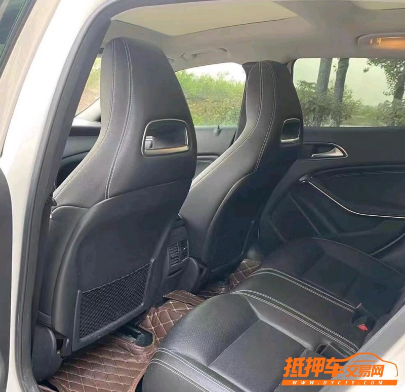青岛19年奔驰GLA5